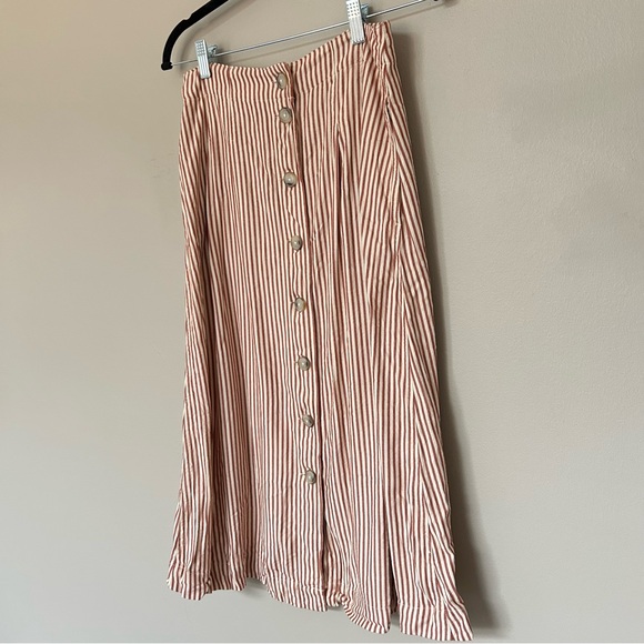 Madewell Striped Button-Down Midi Skirt - Picture 4 of 9